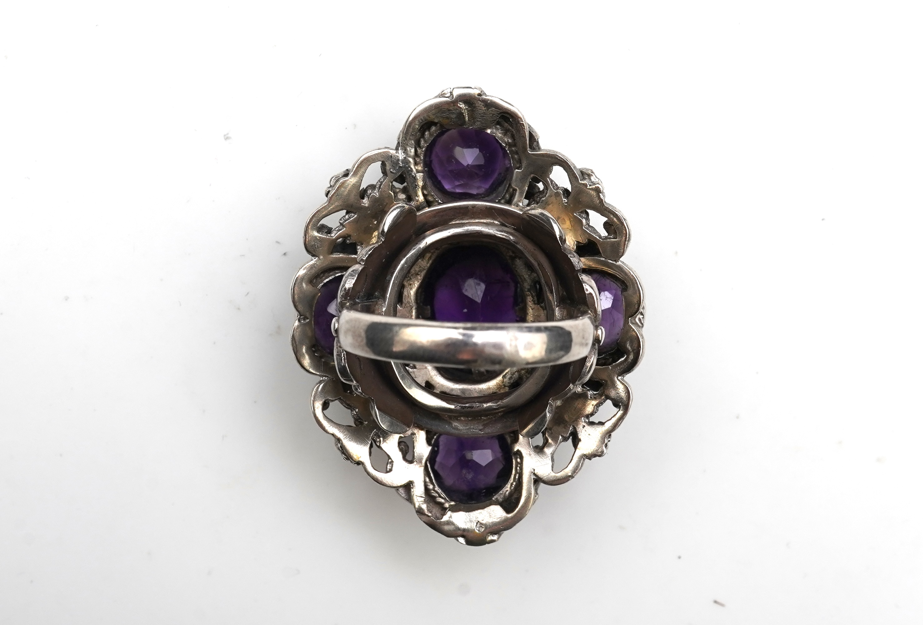 An amethyst and pearl ring